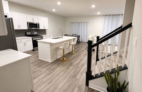 Waldorf House | Spacious 5BR Upper Home Near DC, National Harbor & Joint Base Andrews