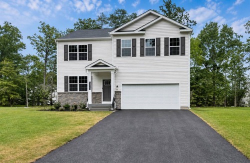 Waldorf House | Spacious 5BR Upper Home Near DC, National Harbor & Joint Base Andrews