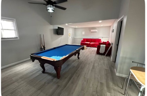 Bronston House | Spacious 6-bedroom house in welcoming Bronston, minutes to Lake Cumberland