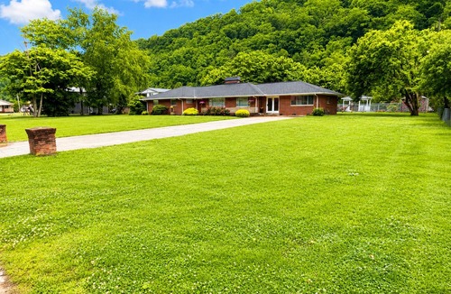 Matewan House | Spacious 6-bedroom house with pool and easy access to Hatfield McCoy Trails