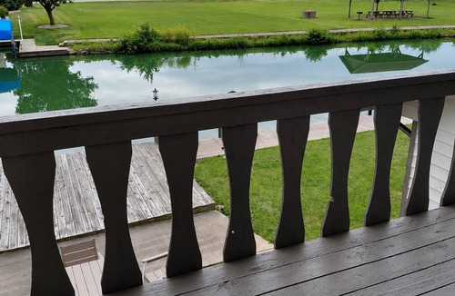 St. Marys House | Spacious 6 bedroom, 5 bathroom, and 2 game room house on Grand Lake!