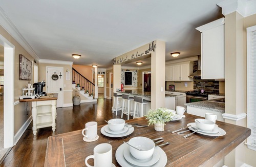Anderson Cottage | Spacious Anderson Home: Great for Group Retreats