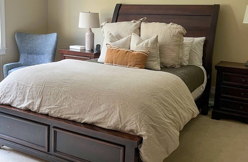 Prospect House | Spacious Derby & PGA Rental Home near horse farms and fields