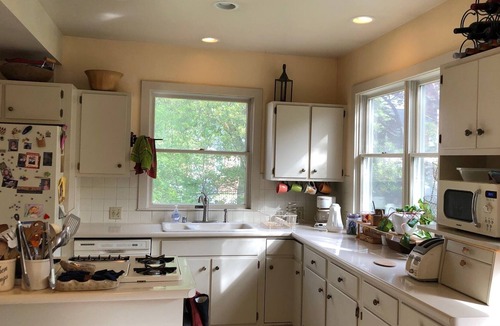 Bell Court House | Spacious, downtown retreat overlooking historic Bell Place park