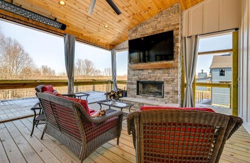 Clarkson House | Spacious Home in Paradise Grove Nolin Lake!
