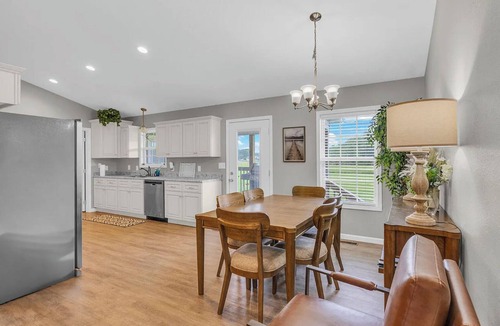 Jamestown House | Spacious Jamestown Retreat – 3 Bedrooms, 2 Baths, Near Outdoor Adventures