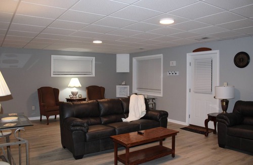 Harrisonburg Apartment | Spacious lower level of brick ranch home. Close to city, in quiet location
