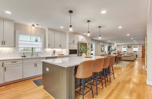 Leesburg's Old and Historic District House | Spacious, Luxury Property - Downtown Leesburg