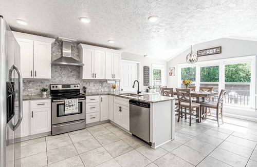 Evans House | Spacious Master's Rental w/Pool in the Heart of Evans