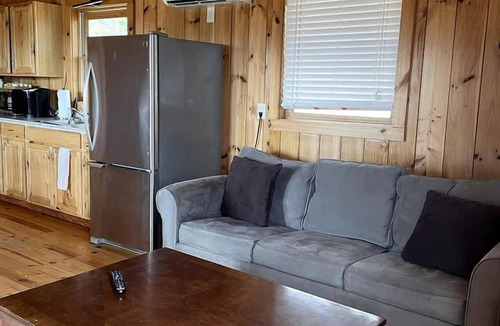 Purlear Cabin | Spacious Mountain Cabin Rental for Six near Cascade Falls, North Carolina