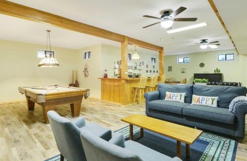 Murphy House | Spacious Murphy Home w/Game Room + Fire Pit!