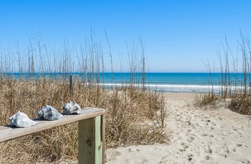 Debordieu Colony Condo | Spacious Oceanfront 4BR Villa with Elevator, Pool, Sunroom & Wine Fridge