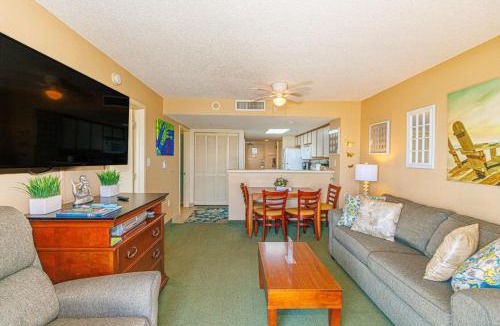 Myrtle Beach House | Spacious Oceanfront 2 Bedroom Suite - Sleeps 8! - Roxanne Towers Unit 406
