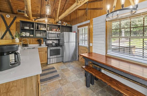 Indian Point Cabin | Spacious Resort Cabin – Sleeps 16, Minutes to Silver Dollar City!