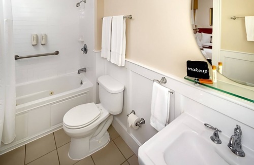 Berea Hotel | Spacious Suite Near Kentucky Music Hall of Fame & Berea College – Historic Trip