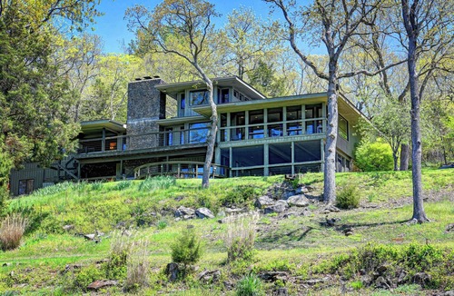 Brandenburg House | Spacious waterfront lake house located 40 mins from downtown Louisville, KY