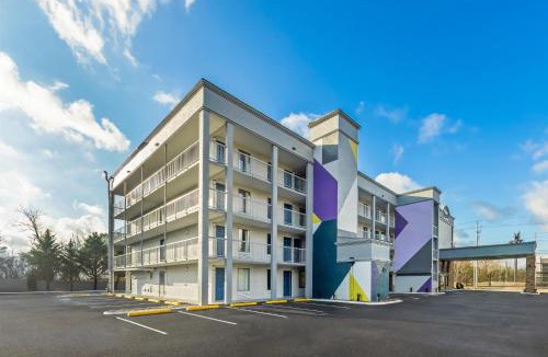 Kodak Hotel | Spark by Hilton Kodak