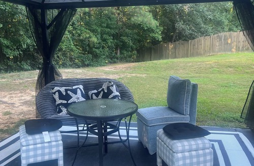 Cliftondale House | Special Introductory Price: 5 Bedroom Home. Safe, Great location & Amenities,