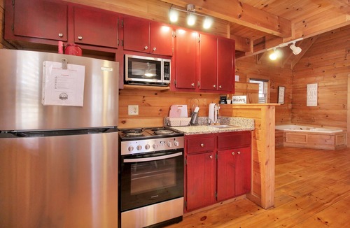 Pine Mountain Valley Cabin | Spend Fall Break at Wolf - Fiber Wifi! - Callaway Gardens Pumpkin Fest!