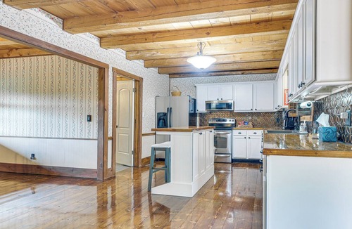 Mc Kinney House | Sprawling Bluegrass Country Retreat Near Danville!