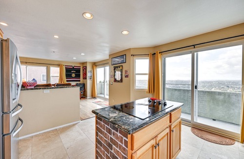 La Presa House | Spring Valley 'Sky House' w/Patios & Epic Views!