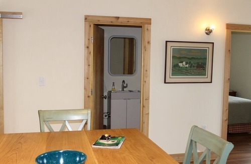Midway Cottage | Springwood Cottage in the Heart of the Bluegrass