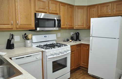 St. Charles House | "St Geneva" Private With River View! 10 min From Lamplight Equestrian Center