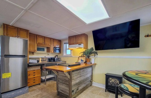 Surf City House | Stay Cozy at The Roost
