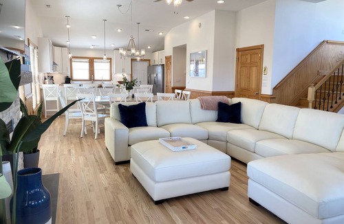 Nags Head House | 💥Steps to the Beach🌊HEATED Pool Included! Elevator⚓Golf Cart💥Ocean Views!