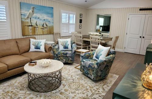 Myrtle Beach House | Steps to the Beach - Near Ocean Annie's and Apache Pier