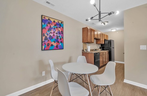New Albany Apartment | Stonecrest 822, 2Bd Apt I Free Parking I Pool
