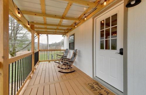 Lynx House | Stout Cabin w/Fire Pit: 1 Mi to Ohio River!