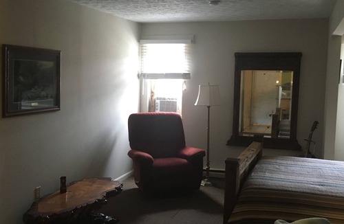 Bellepoint Apartment | Studio apartments with private kitchens in historic Appalachian Town