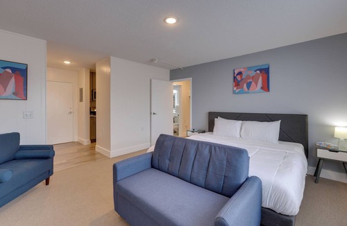 Gadsden Apartment | Studio in Gadsden ~ 10 Mi to the Coosa River!