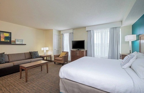 Salisbury Hotel | Studio King | Marriott Salisbury | Eastern Shore Stay, Breakfast, Near Airport