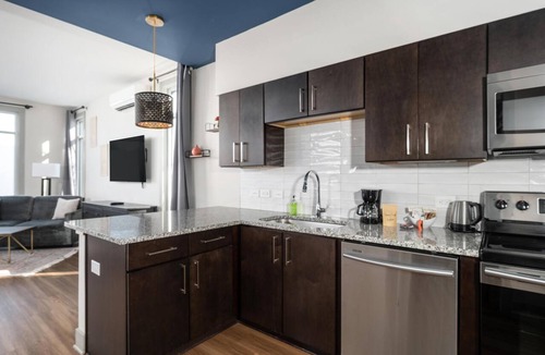 Asheville Apartment | Studio King Suite w/Kitchen | 104