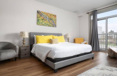 Westwood Place Apartment | Studio Studio King Suite w/Kitchen