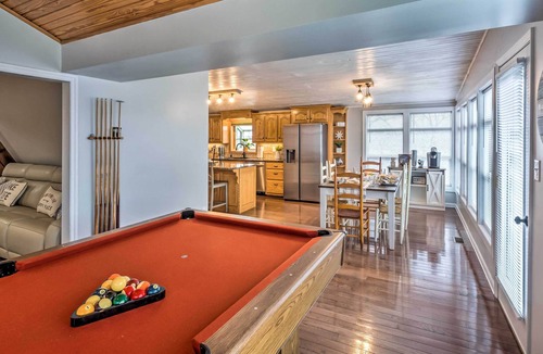 Etoile House | Stunning A-Frame Retreat w/ Spacious Deck!