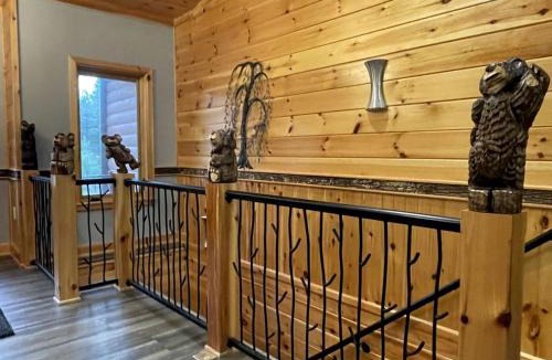 Tellico Plains House | Stunning Cottage with Game Room, Spa Bath and Barbecue in Tellico Plains, Tennessee