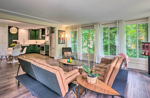 Chimney Rock Cottage | Stunning Mtn Views! Group Getaway in Chimney Rock