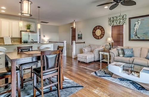 Windy Hill Condo | Stylish 2 Bdrm Villa in Salt Creek Perfect Getaway