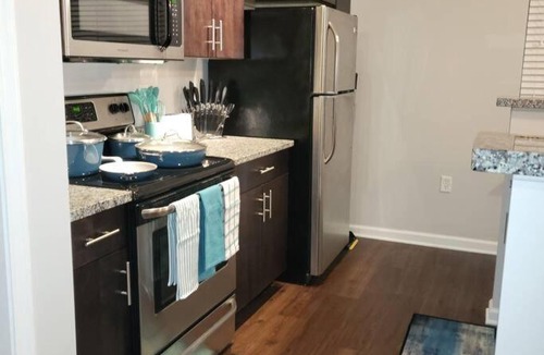 Saint Marys  Allen County Apartment | Stylish and Spacious, close to the Hospital.