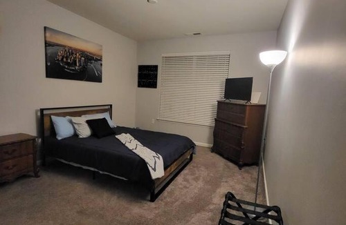Saint Marys  Allen County Apartment | Stylish and Spacious, close to the Hospital.