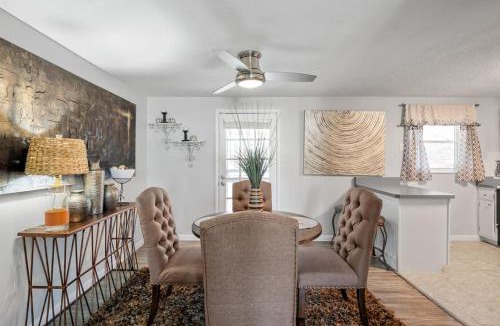 Mosby House | Stylish Haven 11 Minutes from the Richmond Airport