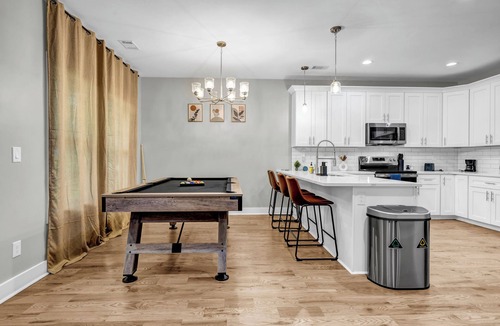 Atlanta House | Stylish Modern Boho Luxe Oasis Near Downtown ATL w/Spa & Firepit