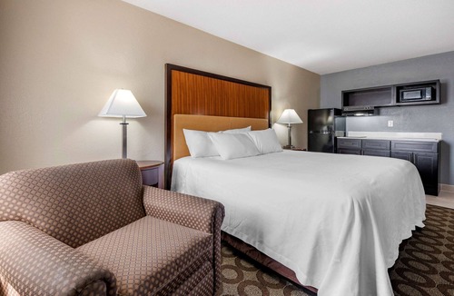 Lafayette Hotel | Suburban Studios Lafayette
