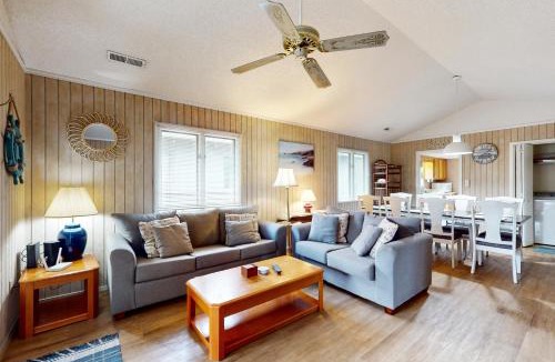 Myrtle Beach House | Summer Court Oasis