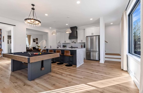 Hurwood Heights House | Summer rooftop hot tubs, sauna, game rooms near Geodis Park & Broadway