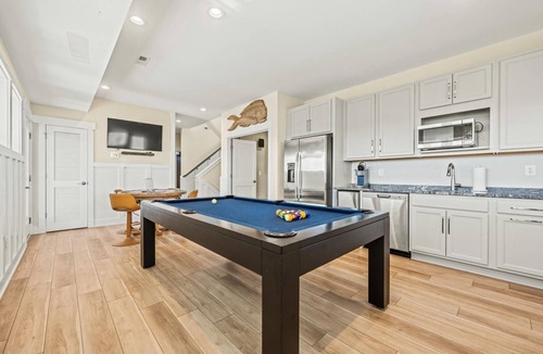 Salvo House | Summer Salt - near the ocean + pool+ pet stay free