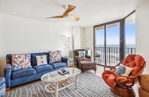 Windy Hill Apartment | Summit 7D
